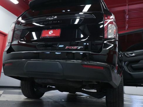 Used 2022 Chevrolet Tahoe RST w/ Luxury Package RWD image 34
