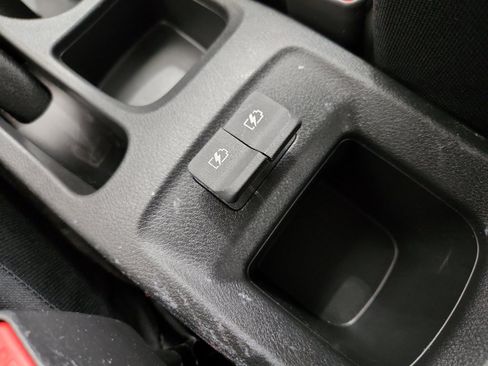 Used 2023 Nissan Versa S w/ Trunk Package image 24