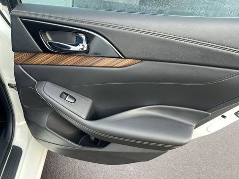 Certified 2018 Nissan Maxima Platinum image 17