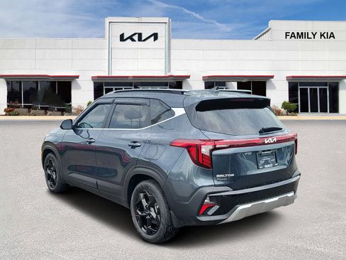 Certified 2026 Kia Seltos EX w/ EX Sunroof Package FWD image 4