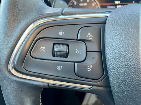 Used 2023 Buick Envision Essence w/ Sport Touring Package image 17