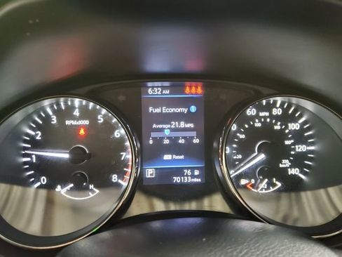 Used 2021 Nissan Rogue Sport S image 16