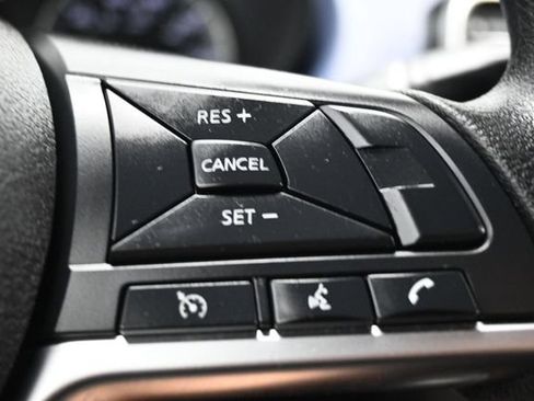 Used 2024 Nissan Versa SV FWD image 18