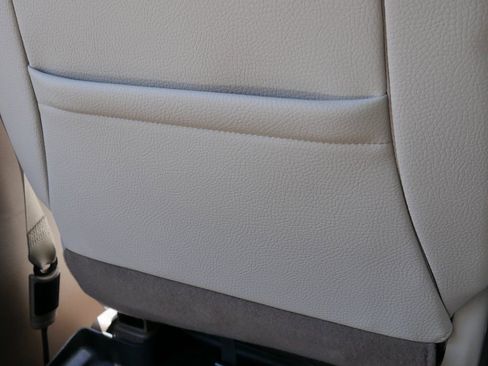 Used 2023 GMC Yukon XL Denali image 36