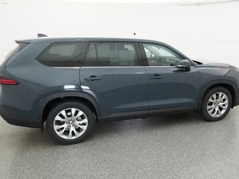 New 2026 Toyota Grand Highlander Limited image 10