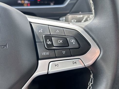 Certified 2023 Volkswagen Tiguan SE w/ Panoramic Sunroof Package FWD image 21