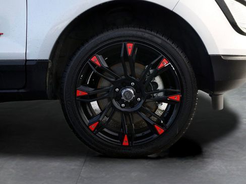 Used 2020 Ford EcoSport SES w/ SES Black Appearance Package image 9