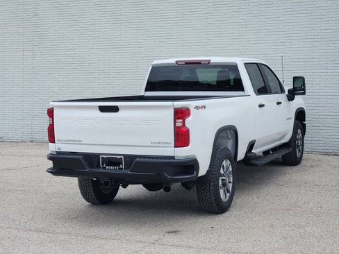 New 2026 Chevrolet Silverado 2500 Custom w/ Custom Value Package AWD/4WD image 4