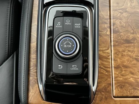 Used 2023 Nissan Armada SL w/ Cargo Package AWD/4WD image 28