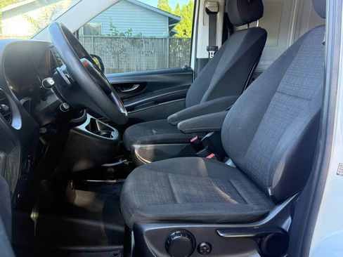 Used 2019 Mercedes-Benz Metris image 15