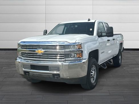 Used 2016 Chevrolet Silverado 2500 W/T AWD/4WD image 8