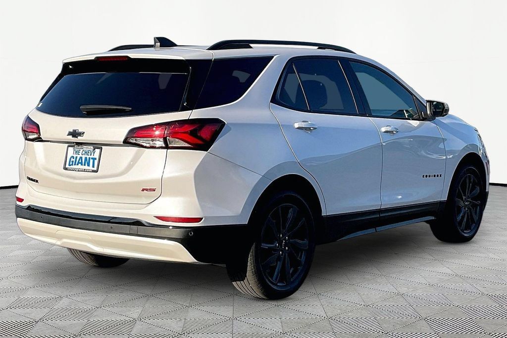 Used 2024 Chevrolet Equinox RS FWD image 6