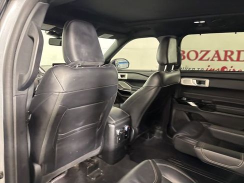 Used 2022 Ford Explorer ST w/ Equipment Group 401A image 14