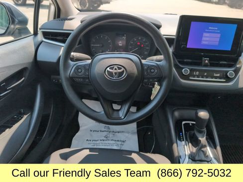Used 2023 Toyota Corolla LE FWD image 15