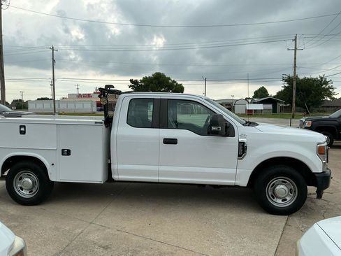 Used 2020 Ford F250 XL w/ Power Equipment Group RWD image 5