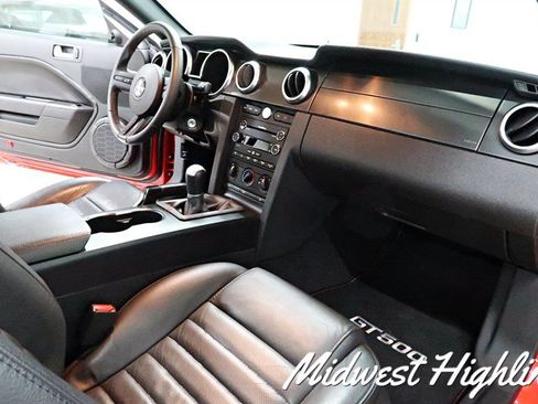 Used 2009 Ford Mustang Shelby GT500 RWD image 40