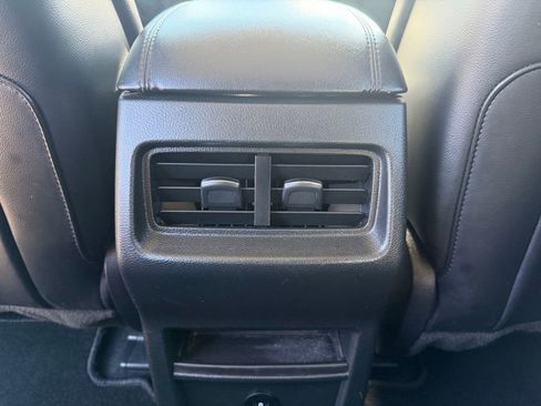 Used 2024 Ford Edge SEL image 12