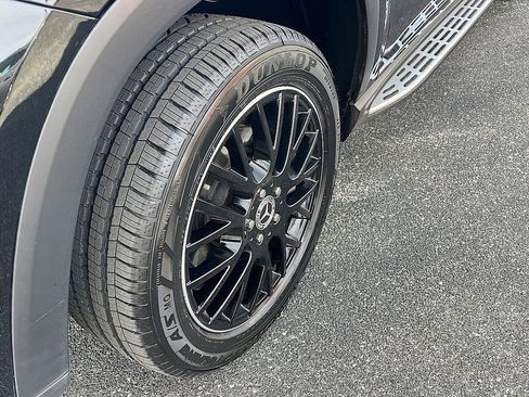 Used 2020 Mercedes-Benz GLE 350 4MATIC image 9