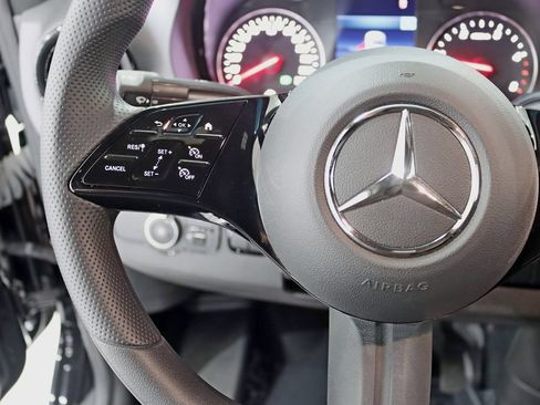 Used 2025 Mercedes-Benz Sprinter 2500 image 14