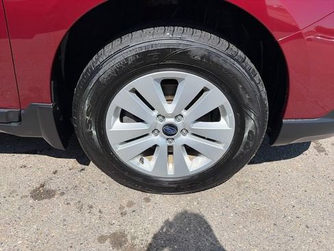 Used 2017 Subaru Outback 2.5i Premium w/ Popular Package #2 AWD/4WD image 14