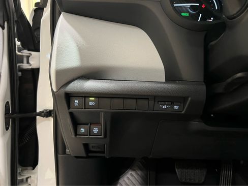 New 2026 Toyota Sienna XLE FWD image 21