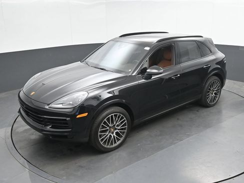 Used 2023 Porsche Cayenne AWD/4WD image 37