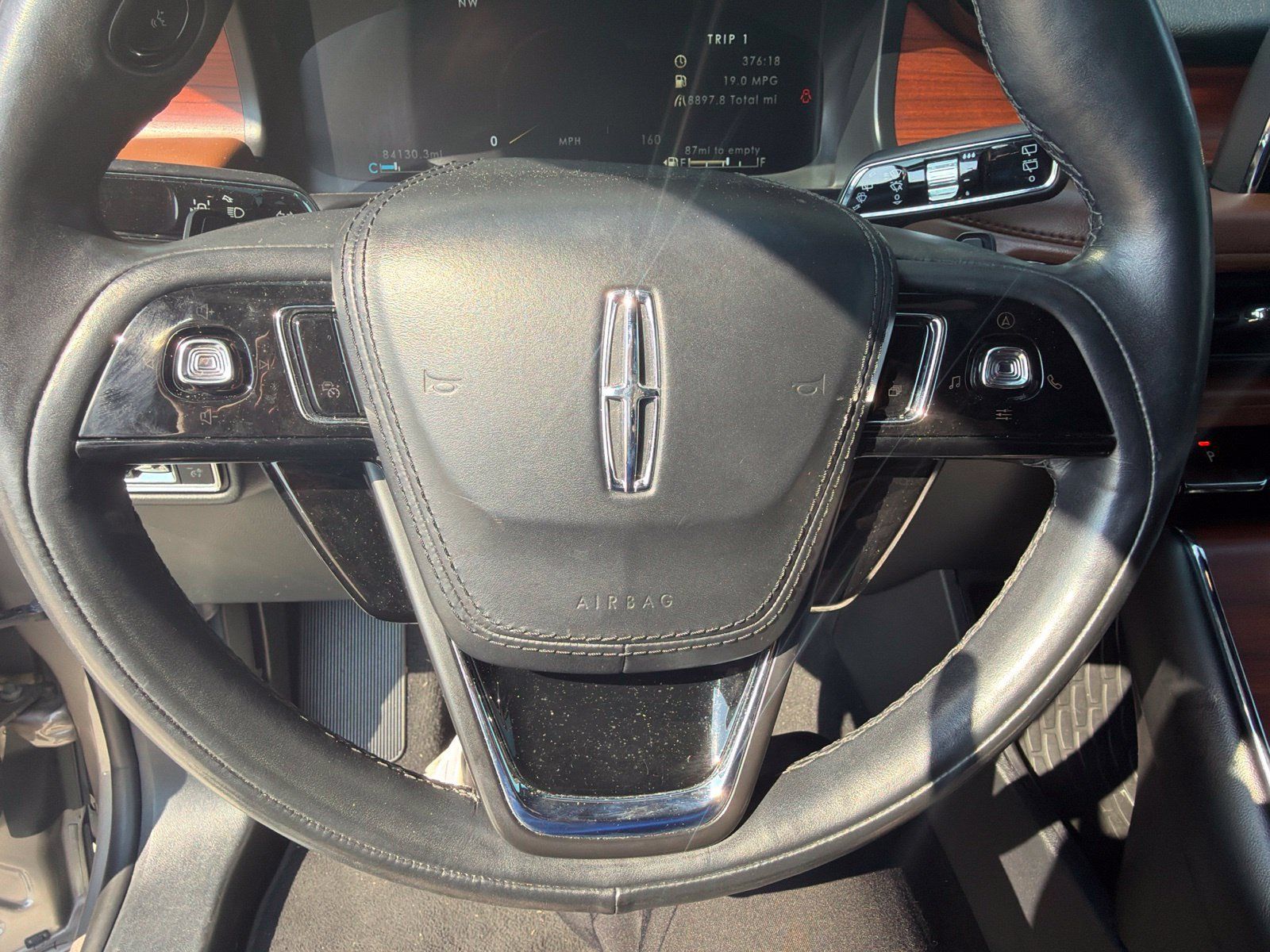 Used 2021 Lincoln Aviator Reserve w/ Equipment Group 201A RWD image 17