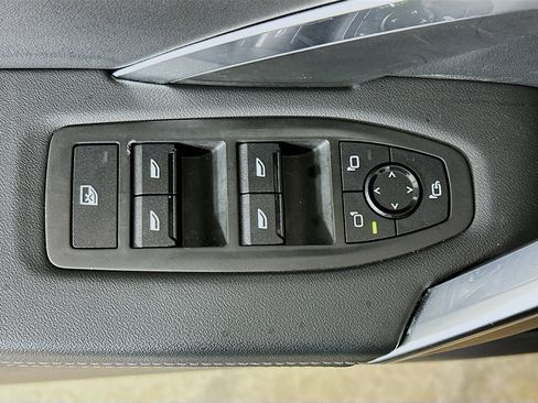 Used 2025 BMW X1 xDrive28i image 15