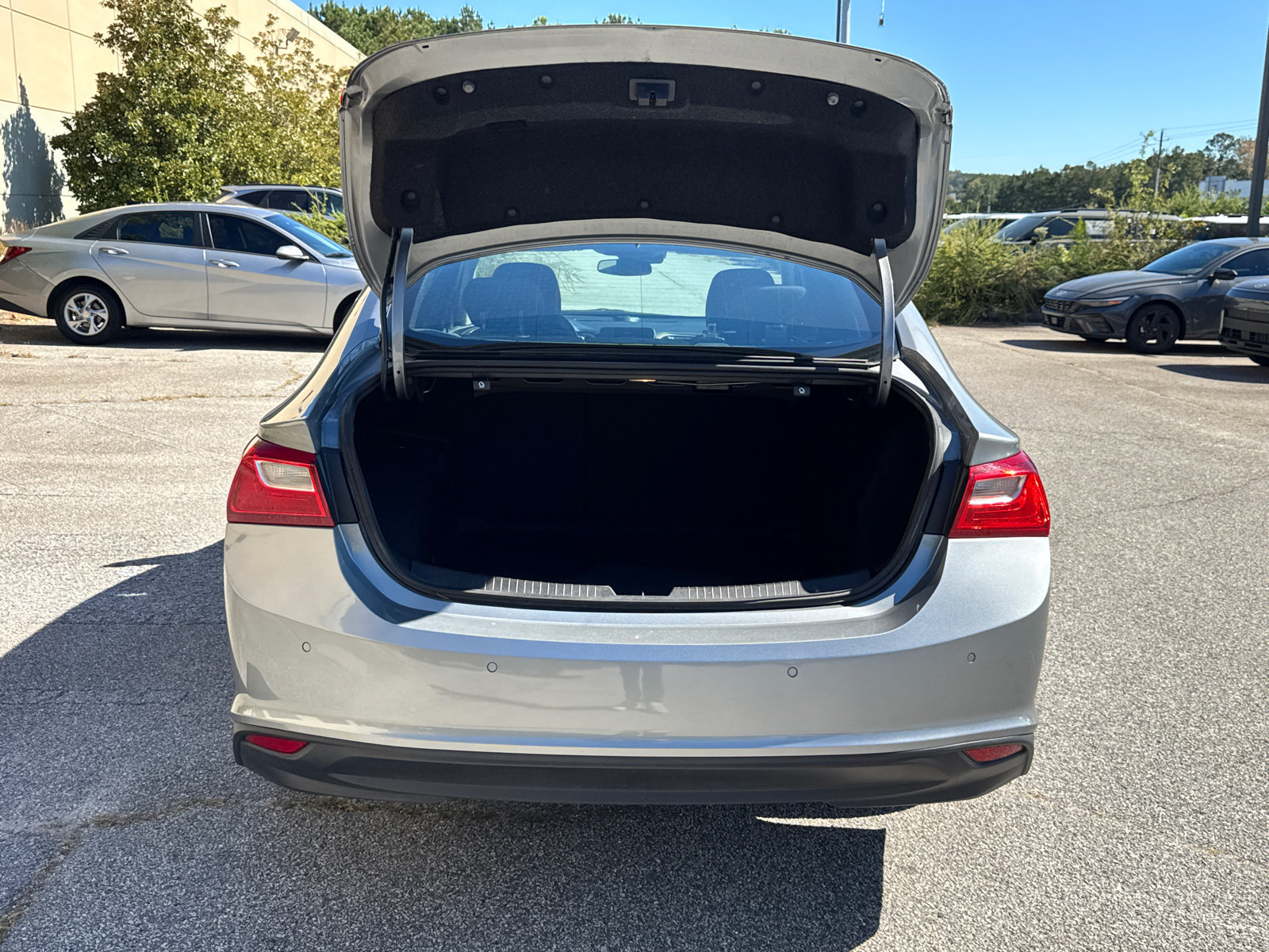 Used 2025 Chevrolet Malibu LT FWD image 18
