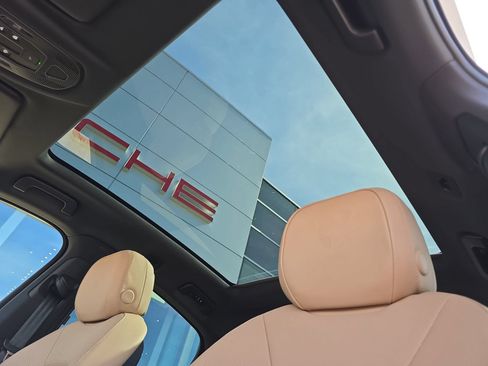 New 2026 Porsche Cayenne Coupe AWD/4WD image 28