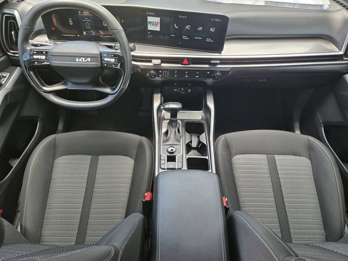 New 2026 Kia Sorento LX FWD image 18