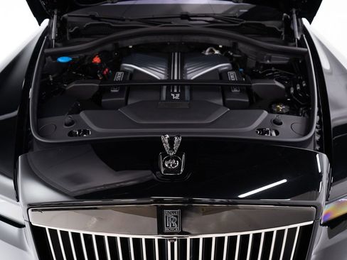 Certified 2025 Rolls-Royce Cullinan Black Badge AWD/4WD image 55