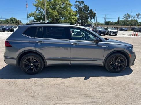 Used 2024 Volkswagen Tiguan SE R-Line image 19