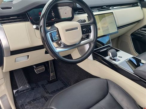 Used 2024 Land Rover Range Rover SE image 22