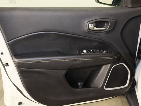 Used 2019 Jeep Compass Latitude w/ Popular Equipment Group image 20