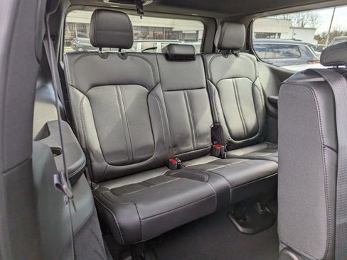 New 2024 Jeep Grand Wagoneer Series I w/ Convenience Group III image 10