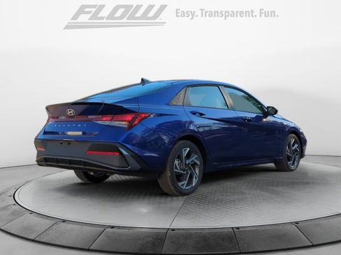 New 2025 Hyundai Elantra Sport image 7