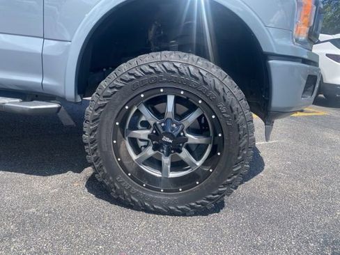 Used 2020 Ford F150 XLT w/ Equipment Group 302A Luxury AWD/4WD image 4