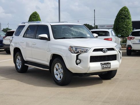 Used 2016 Toyota 4Runner SR5 Premium RWD image 3