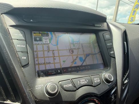 Used 2015 Hyundai Veloster Turbo w/ Option Group 04 FWD image 17