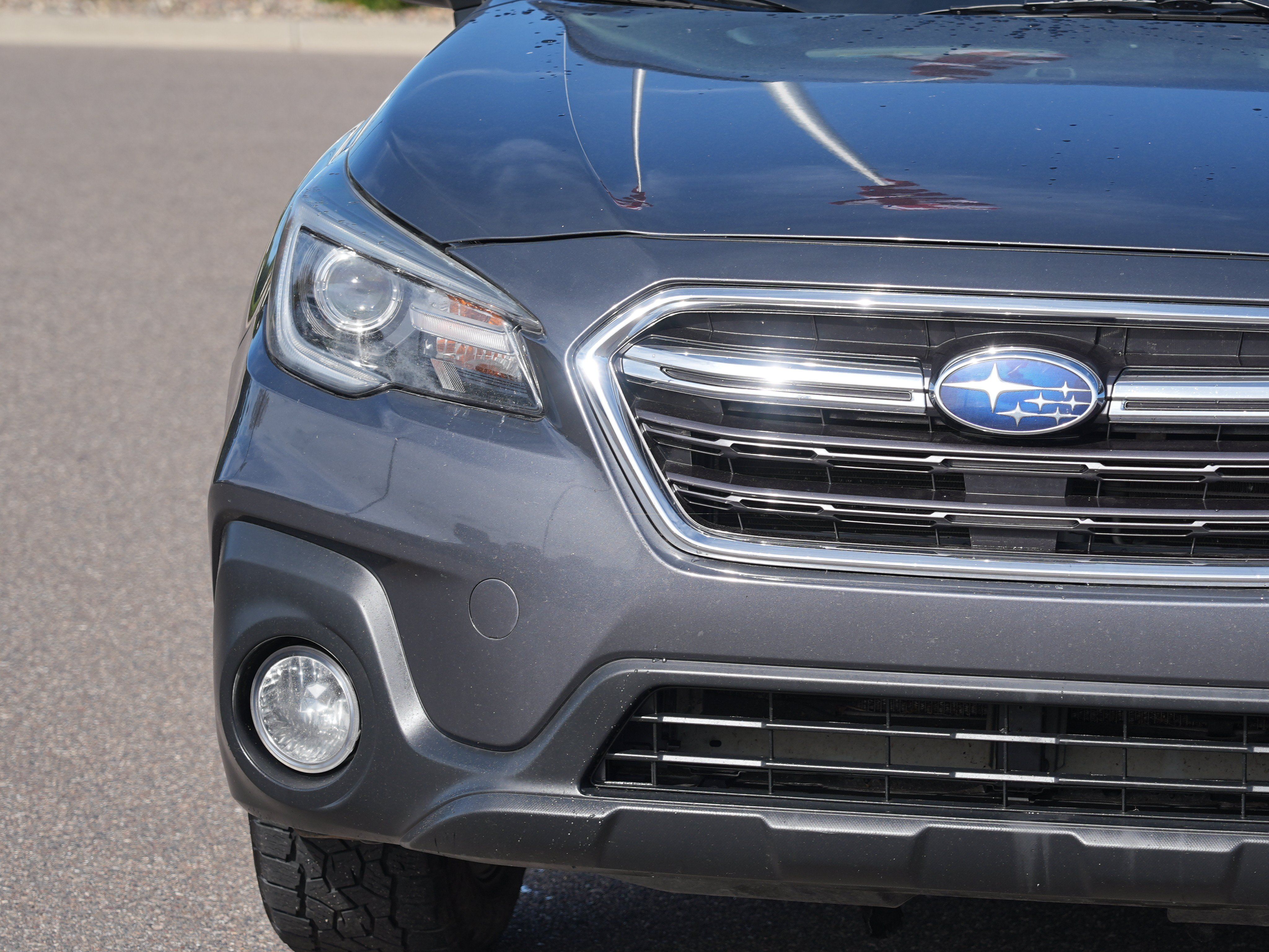 Used 2018 Subaru Outback 3.6R Limited AWD/4WD image 9