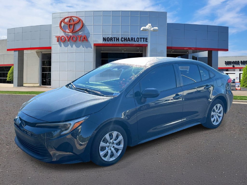 Used 2023 Toyota Corolla LE FWD image 5