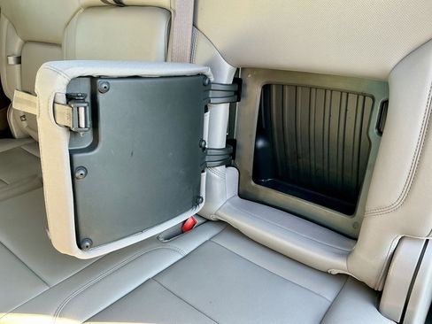 Used 2022 Chevrolet Silverado 1500 LTZ w/ LTZ Premium Package image 28