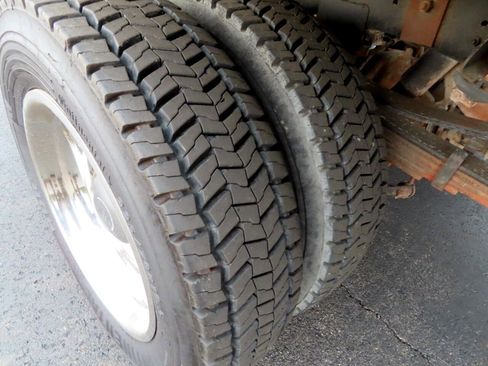 Used 2016 RAM 5500 Tradesman image 15