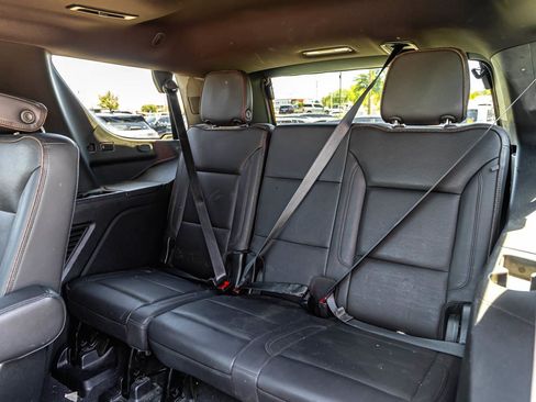 Used 2021 Chevrolet Tahoe High Country w/ Premium Package AWD/4WD image 22