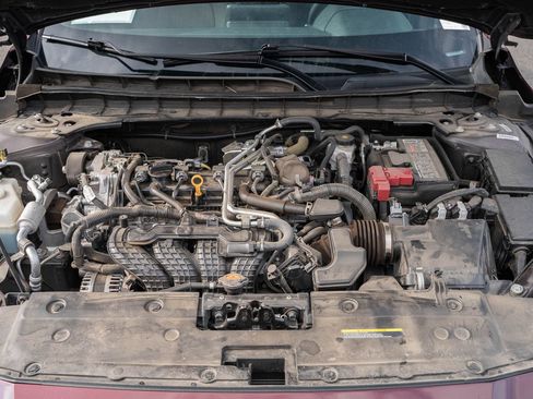 Used 2025 Nissan Altima 2.5 SV FWD image 21