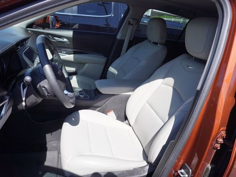 Used 2019 Cadillac XT4 Luxury FWD image 9