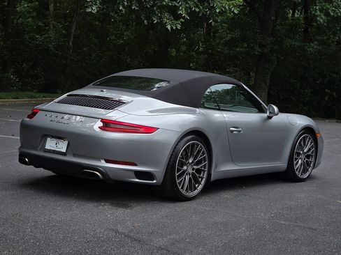 Used 2018 Porsche 911 Carrera RWD image 14