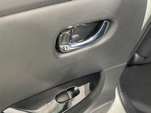Used 2022 Nissan Leaf SV Plus image 18