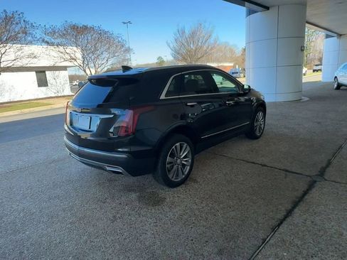 Certified 2024 Cadillac XT5 Premium Luxury w/ LPO, Floor Liner Package image 8